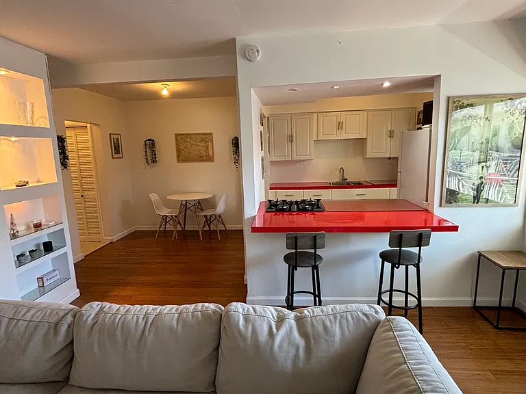 7424 Byron Ave #9B — Photo 12