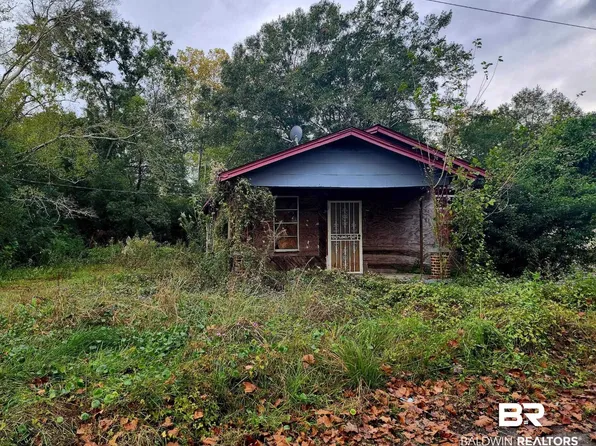 427 Watt St, Prichard, AL 36610