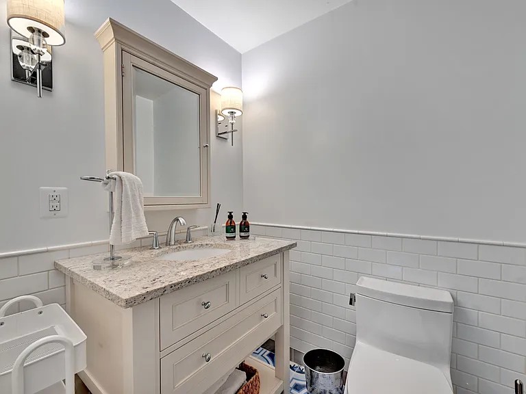 6907 Bradley Blvd — Photo 23