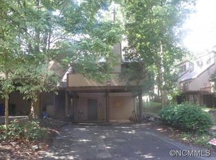 10 Maple Ridge Ln, Asheville, NC 28806