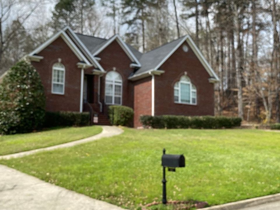 Front w/basement on left