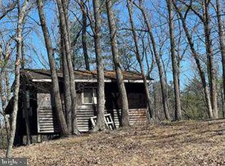 86 Mountain Top Rd, Mathias, WV 26812