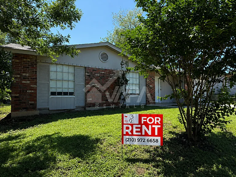 7319 Walnut Valley Dr — Photo 2