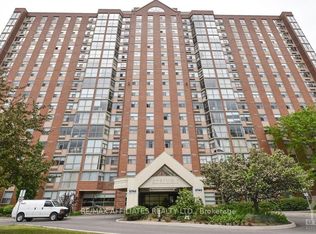 2760 Carousel Cres #512, Ottawa, ON K1T 2N4