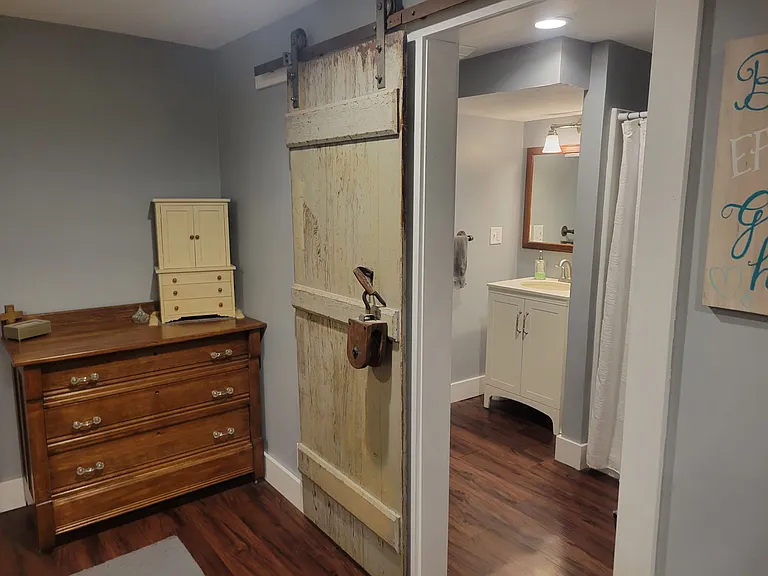 2933 Sumner St #1 — Photo 14