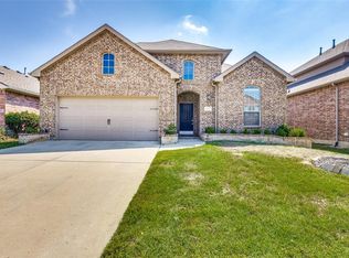 8812 Night Wind Ln, Fort Worth, TX 76244