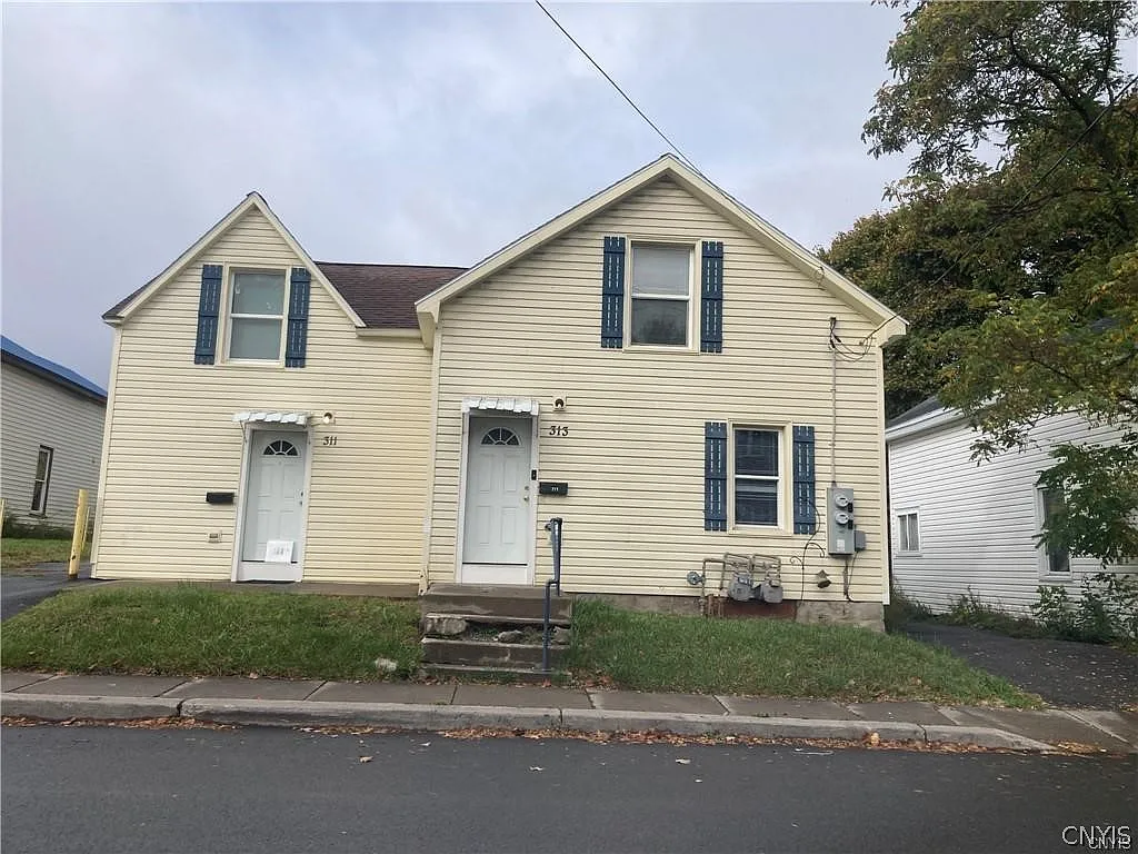 2 bed, 1.0 bath, 851 sqft, $1,100 — Photo 2