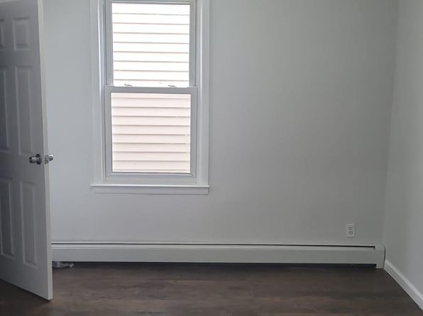 37 Schley St #1