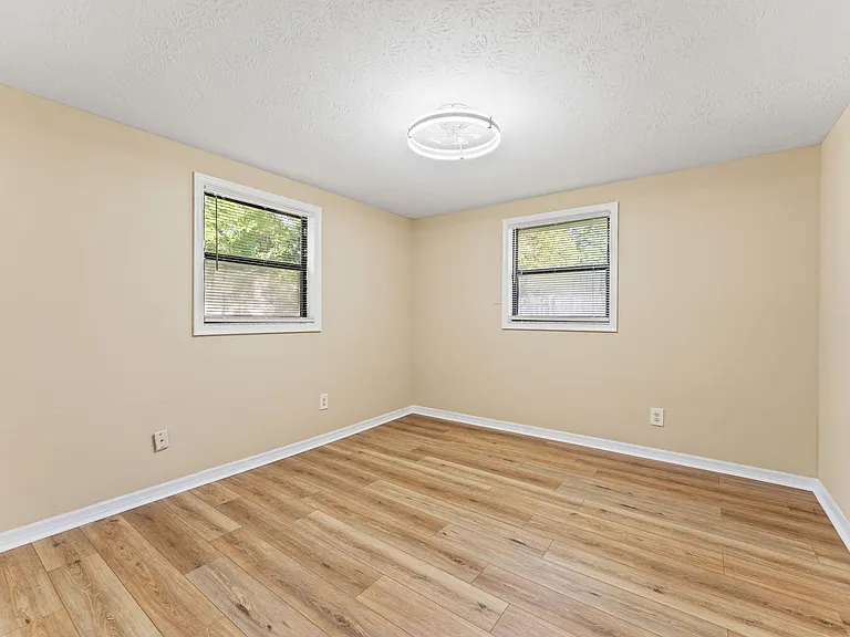 10172 Melanie Ave — Photo 14