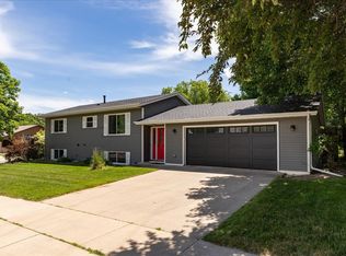906 High Meadow Ln SW, Rochester, MN 55902