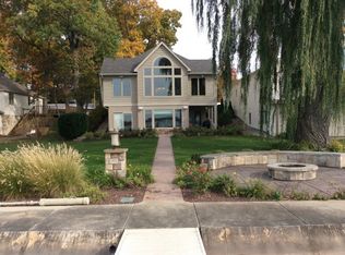 720 Ln 375 Crooked Lk, Angola, IN 46703