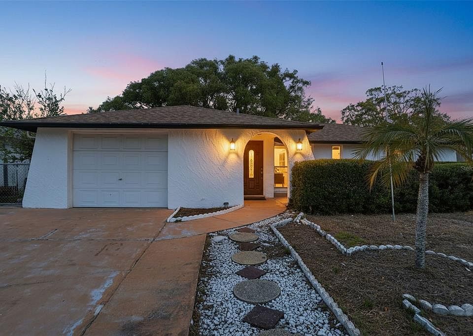 1st image of 7427 Fireside Dr