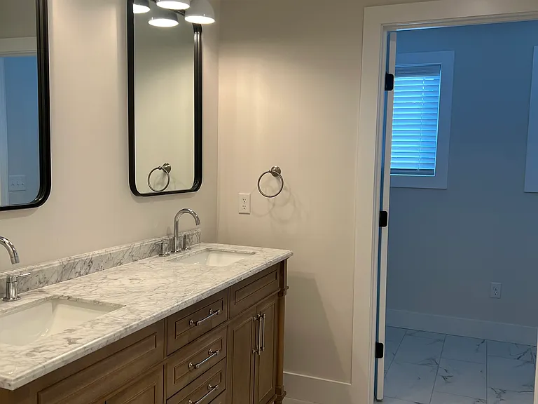 Second full bath upstairs