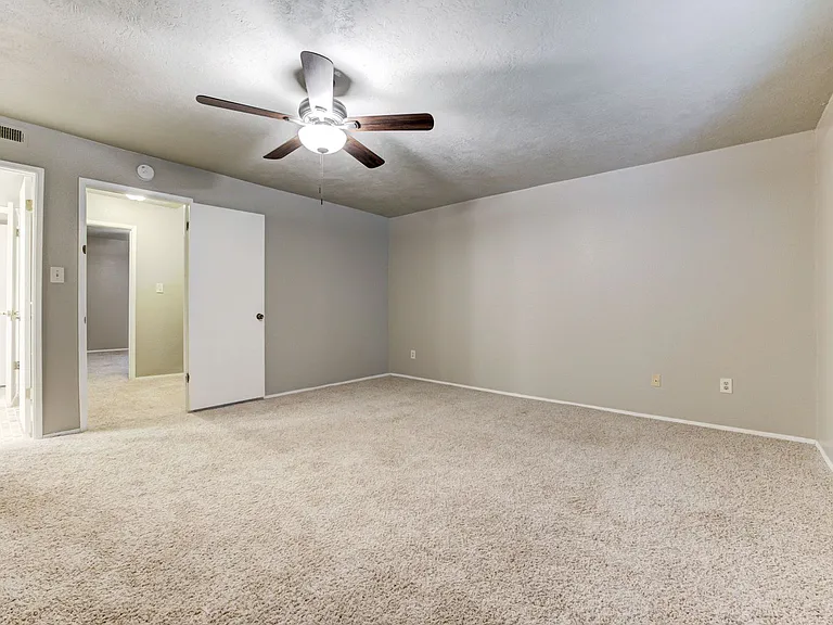 631 Welston Cir #631 — Photo 27