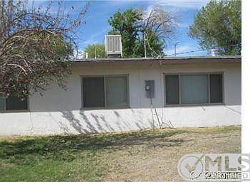 3rd image of 1126 W Avenue J15