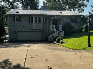 15834 N Bluebird Dr, Effingham, IL