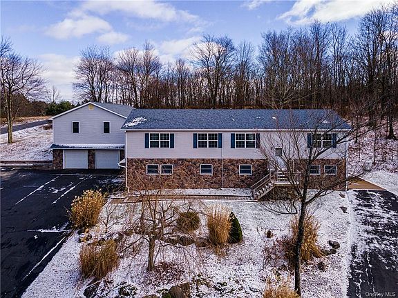 3rd image of 3 Shirley Dr