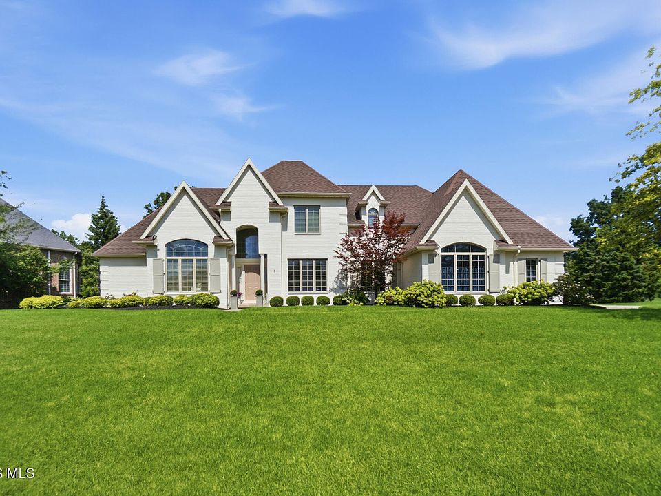 1st image of 318 Pheasant Run Ln