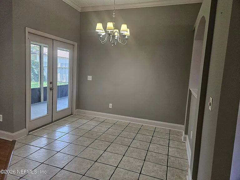 2338 Cool Springs Dr N — Photo 11