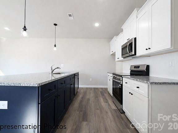 3rd image of 3114 Aberleaf Ln