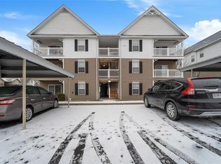 6103 Spring River Dr, O'Fallon, MO 63368