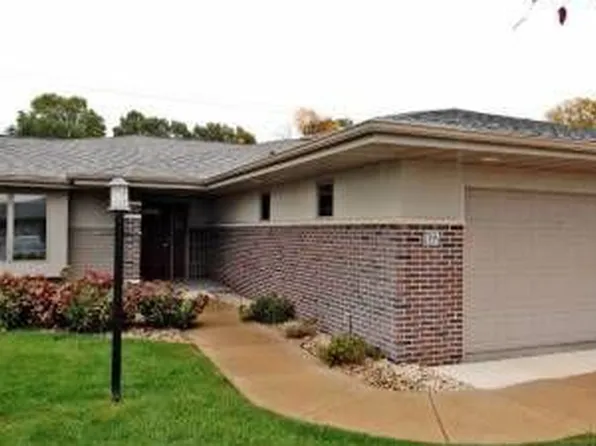 422 New Age Cir, Verona, WI 53593