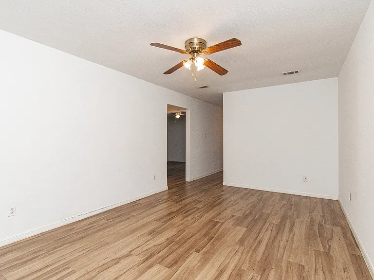 1623 Pontotoc Trce #A — Photo 2