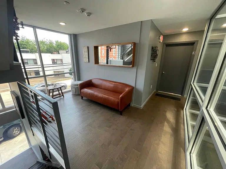 1235 N Franklin St #3 — Photo 14