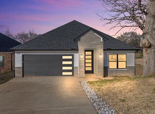 114 Saint Francis Ln, Gun Barrel City, TX 75156