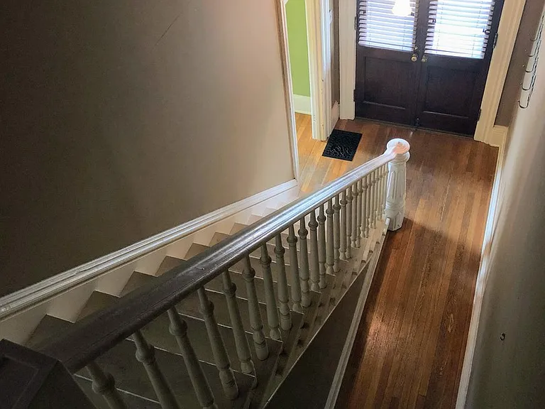 23 Grand Ave NE — Photo 4