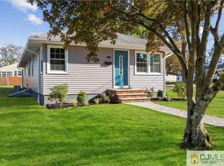 700 Beechwood Ave, Middlesex, NJ