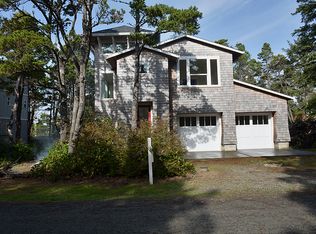 17496 Ocean Blvd, Rockaway Beach, OR 97136
