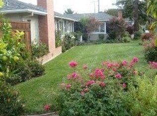 65 Circle Rd, Redwood City, CA 94062