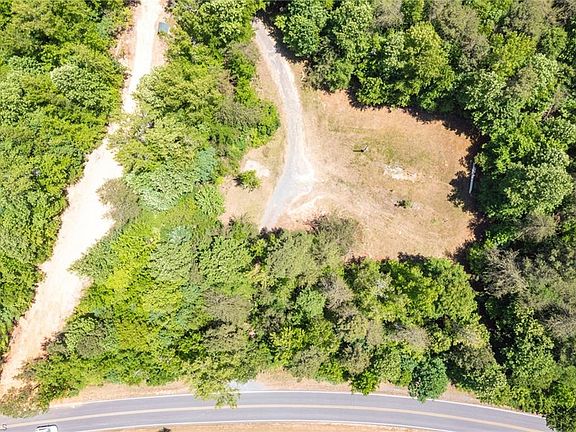 3rd image of 5591 Mount Lebanon Rd