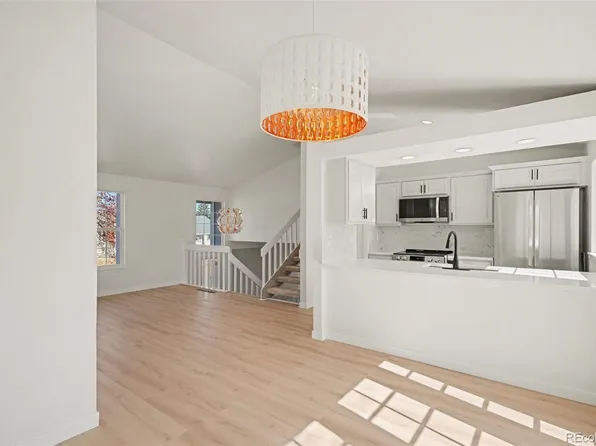 11826 W Bowles Circle, Littleton, CO 80127