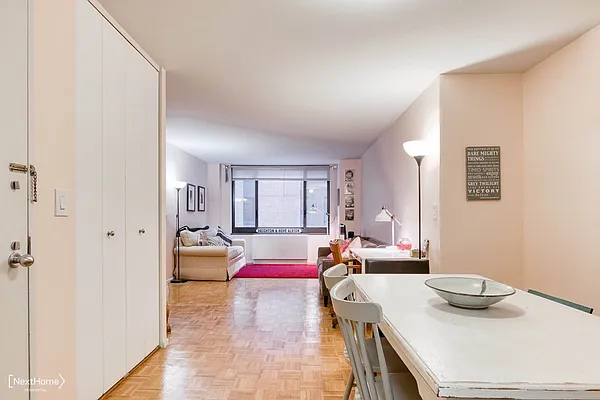 Rented by NextHome Residential | media 92