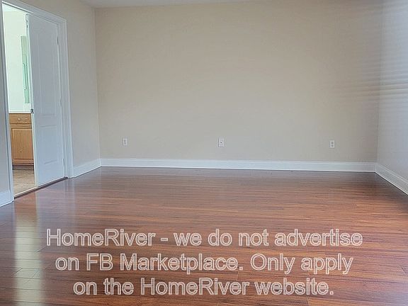4th image of 12938 Garridan Ave