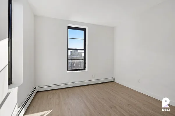 Rented by REZI | media 5