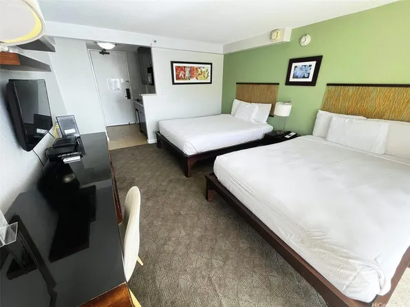445 Seaside Ave APT 1903, Honolulu, HI 96815