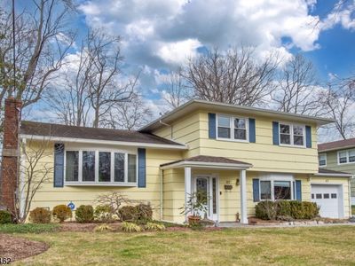 67 Woodbine Cir, New Providence, NJ, 07974
