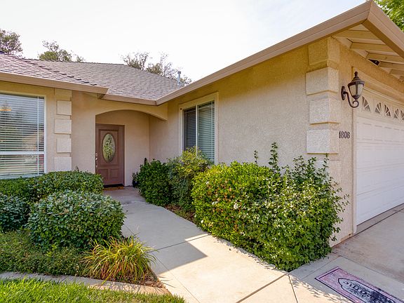 4th image of 4808 Lofty Oak Dr