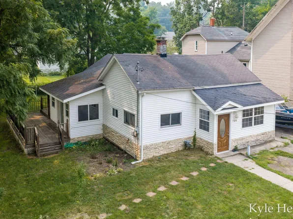 720 N Boltwood St, Hastings, MI 49058