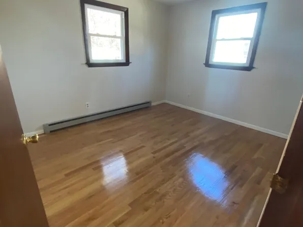 510 Goodwin St, Springfield, MA 01151