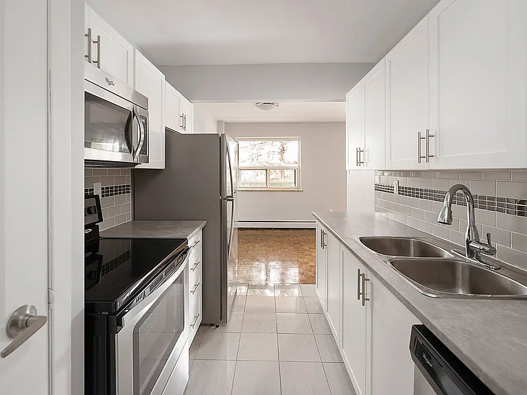 2077 Prospect St — Photo 19