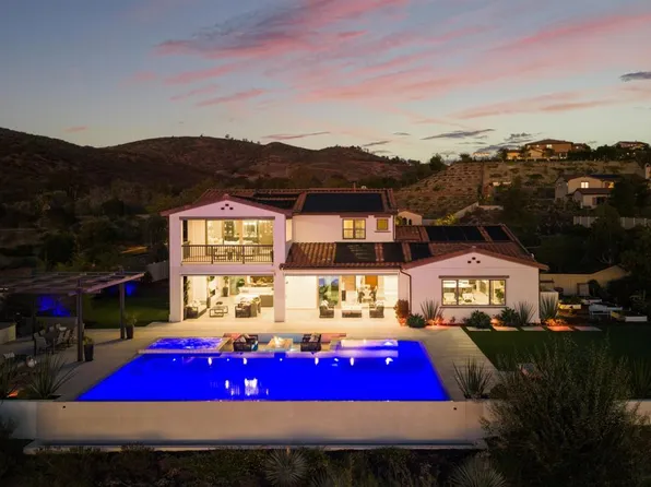 17028 Rendezvous Cir, San Diego, CA 92127