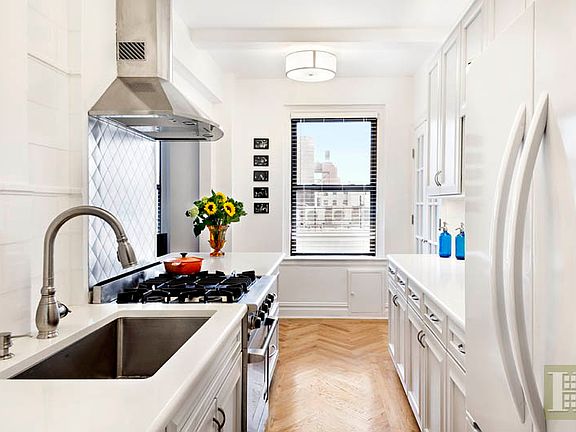 3rd image of 245 W 107th St APT 8G