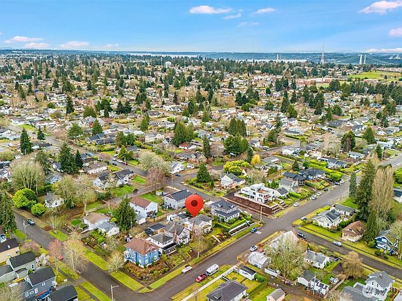 2nd image of 4718 N 39th Street
