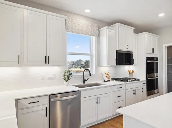 4991 Blake Way, Woodbury, MN 55129