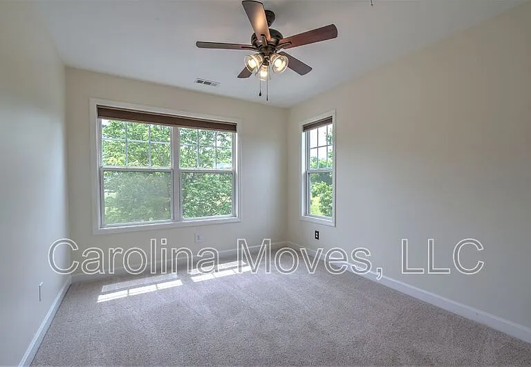 8 Emmaline St — Photo 15