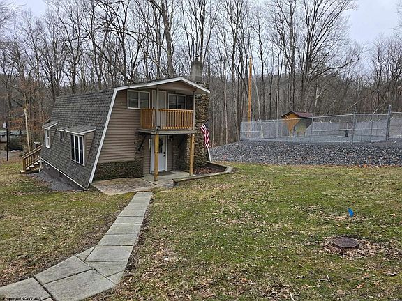 2nd image of 163 Sandy Acres Dr